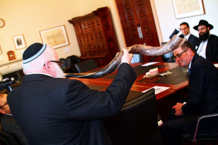 3-9-15. RCV. Members of the Rabbinical Council of Victoria meet with Premier Daniel Andrews in the lead up to Rosh Hashana. Photo: Peter Haskin